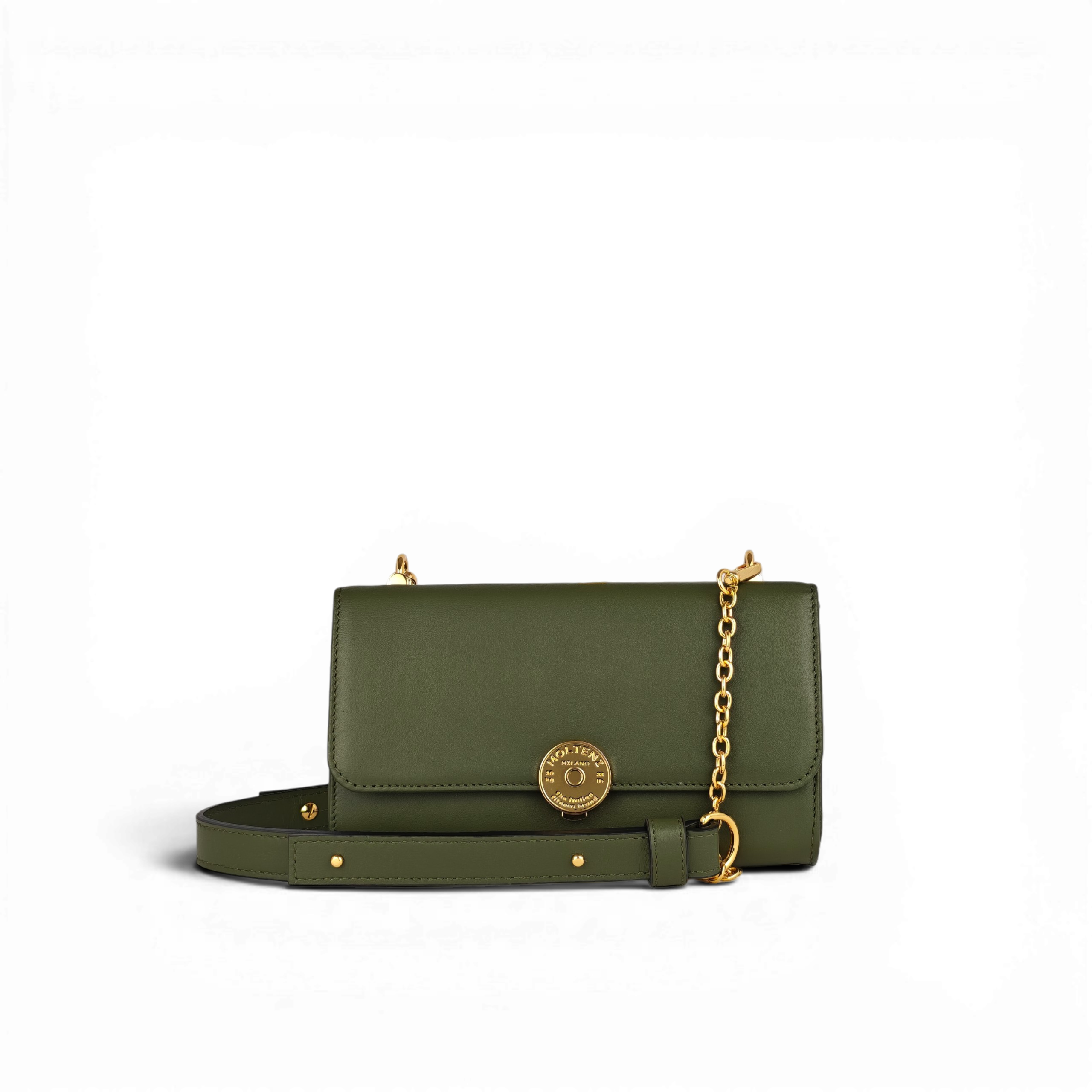 Foto frontale del modello MARGHE small in Army green
