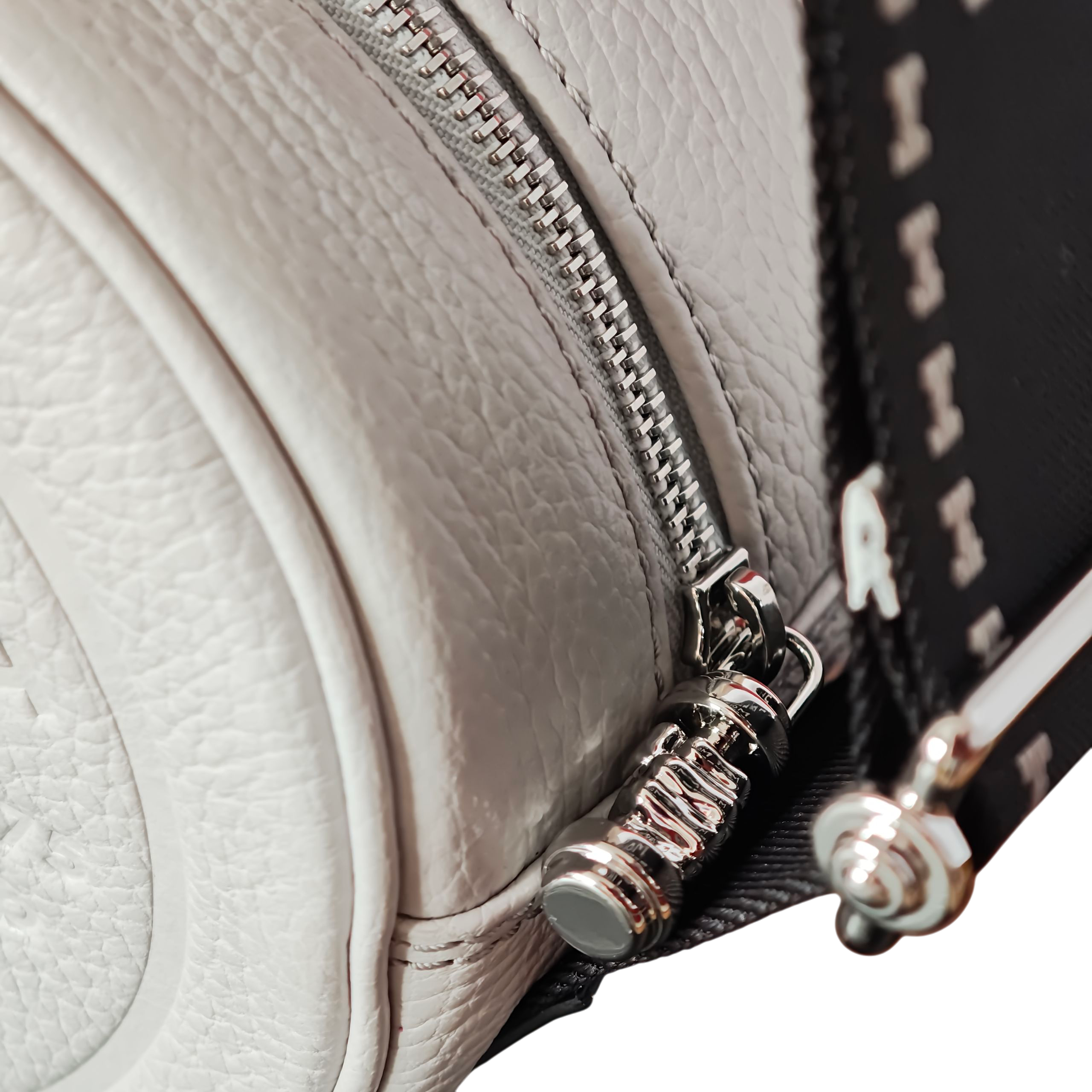 Vista chiusura ZIP modello ELEO small grigia