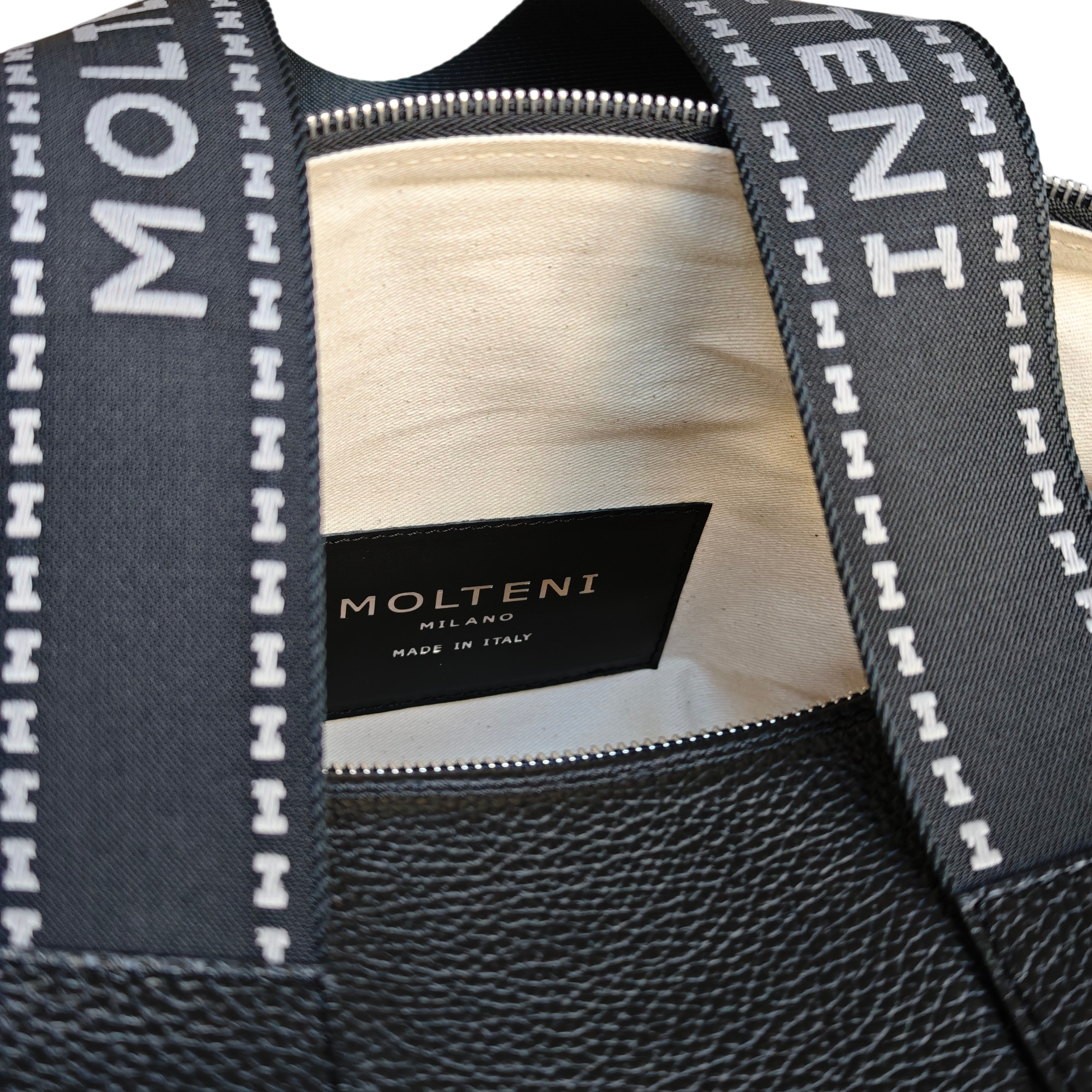 Borsa Nora Medium Cargo black Molteni Milano con dettaglio label interna Made in Italy in pelle